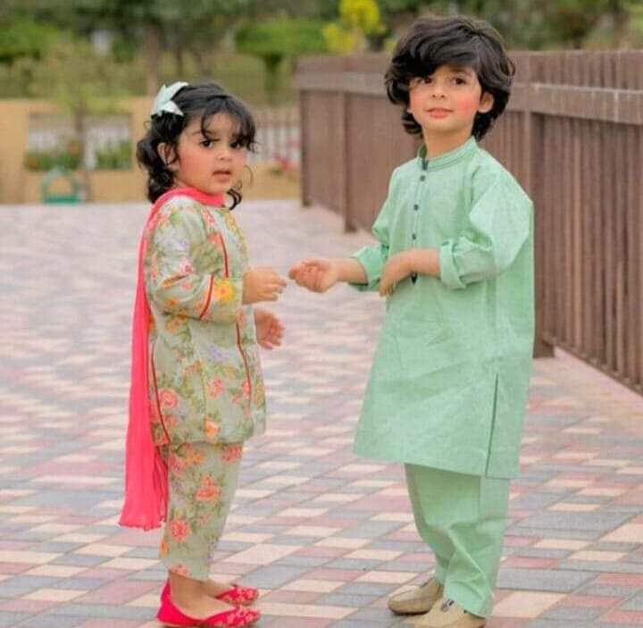 cwaleed712's tweet photo. ٹائم پاس کرنا ہے تو گیم کھیل لیا کرو 🖤😊
 کیوں کہ۔۔۔۔۔۔!
 نہ تو بنت حوا کی کی بیٹیاں کھلونا ہوتی ہیں" اور نہ ہی ابنِ آدم کے بیٹے!! 🥀🔥 https://t.co/LG06WpR1CX