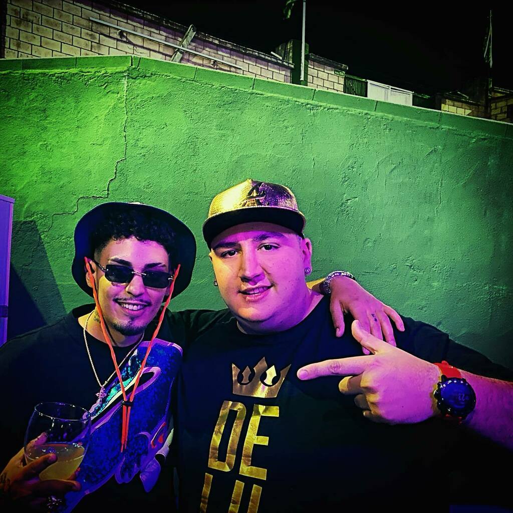 Con un crack! Artistazo y mejor persona <a href="/elilluminari/">Elilluminari</a> 🔥 instagr.am/p/CUjT2aao2yQ/