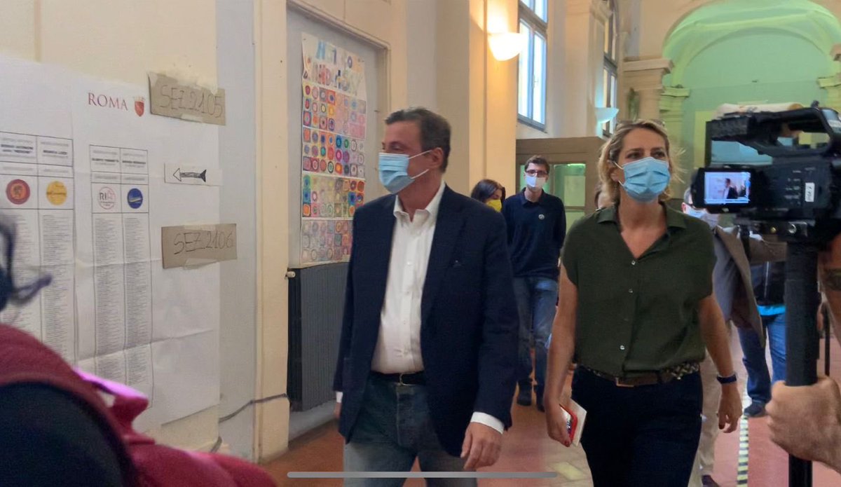 Carlo Calenda tweet media