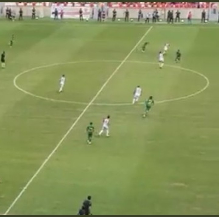 Bu pozisyona bayrak kalkmadı. Yazıklar olsun <a href="/TFF_Org/">TFF</a> !

#Eskişehirspor #Nefer