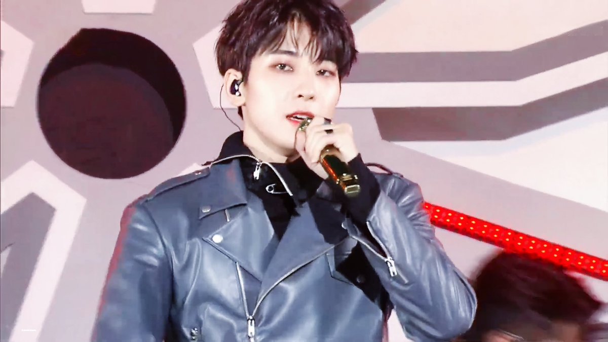 LIMERENCE717's tweet photo. 211002 ��팩트
#세븐틴 #원우 #WONWOO
@pledis_17 https://t.co/oJ9yjqLHKp