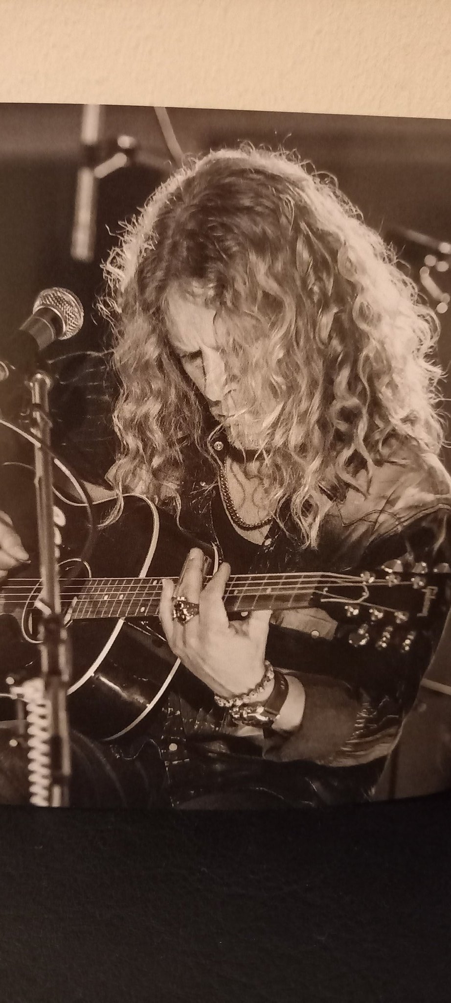 HAPPY BIRTHDAY   TO TESLA GUITARIST FRANK HANNON  