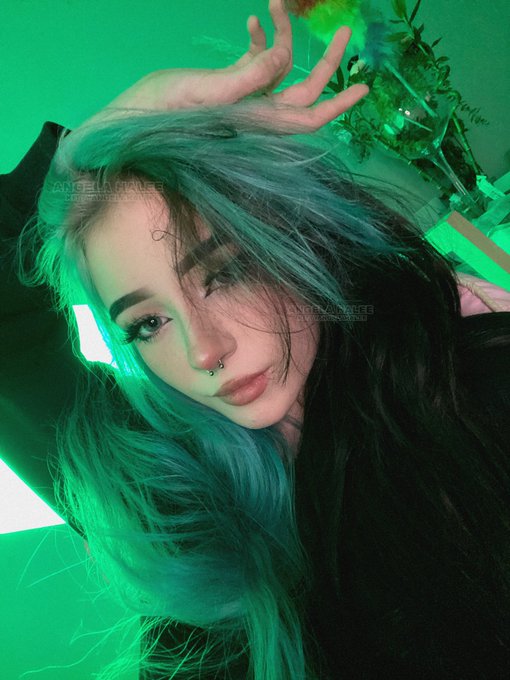 Have a good day guys <3 I love you ❤️ https://t.co/J7taBDetYZ