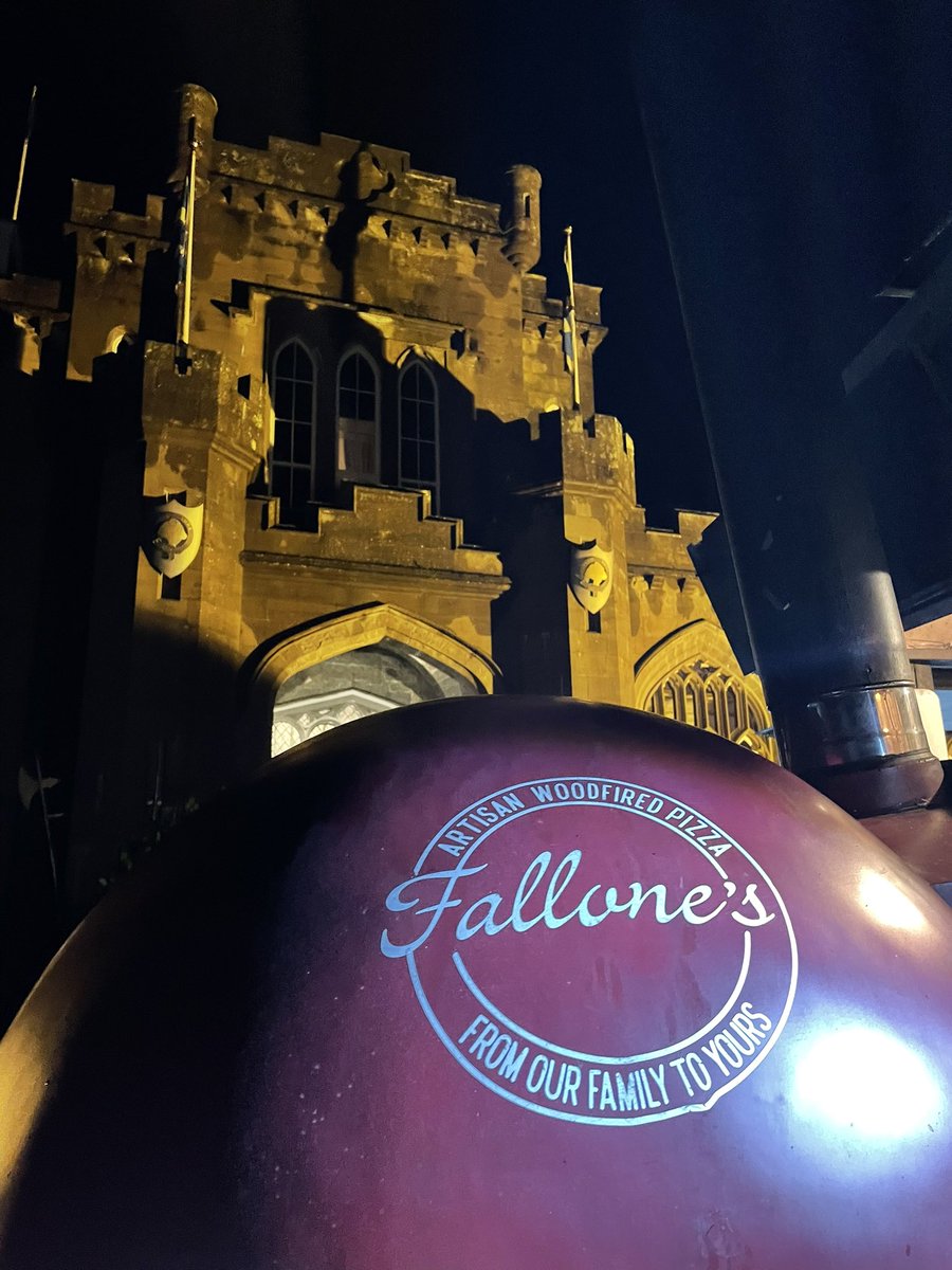 FallonesPizzas's tweet image. Back to @Drumtochtycastl last night to provide evening catering for a wedding. It’s such a spectacular setting.