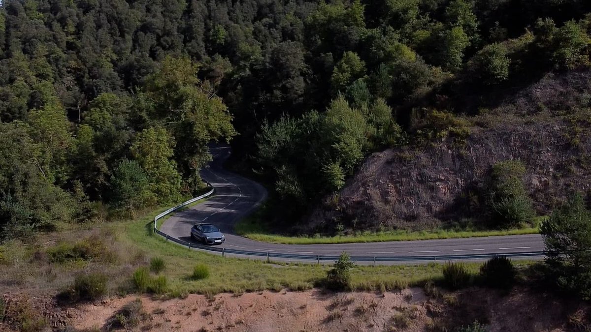 GuilleAlfonsin's tweet photo. #FilmingWeek
Esta semana hemos estado grabando un reportaje que vamos a titular "esto es Cupra" (o qué es Cupra... Aún estoy decidiendo), con todos los aparatos de la marca. https://t.co/jDXbhIzyKY