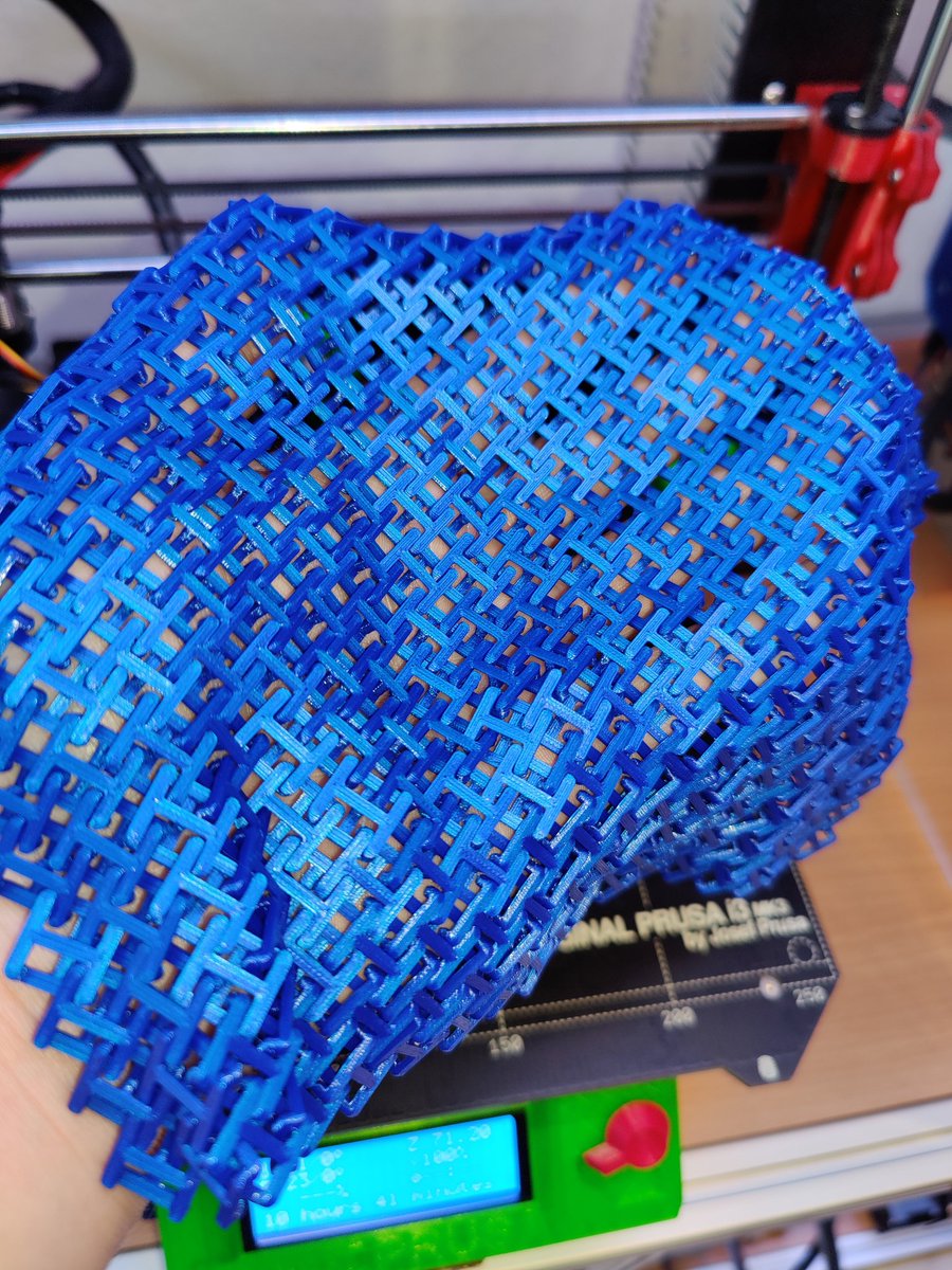 JacksFilament's tweet photo. That went well 😍

#chainmail by @flowalistik

#3dPrinted in @Fillamentum noble blue #pla

Get your #spool NOW
https://t.co/zHG7yDezRH

Model from @Cults3D 
https://t.co/mhy8gVfYXU

#3dprinting #beautiful
#cults3d #filament #fillamentum
#gratisversand innerhalb #Deutschland https://t.co/BiagPahhnU
