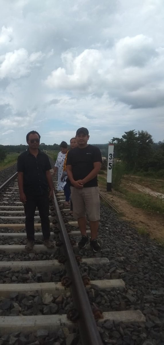 A friend in need is a friend in deed. Thank God that I am blessed for having u as my friend, my guide and always besides me when in need