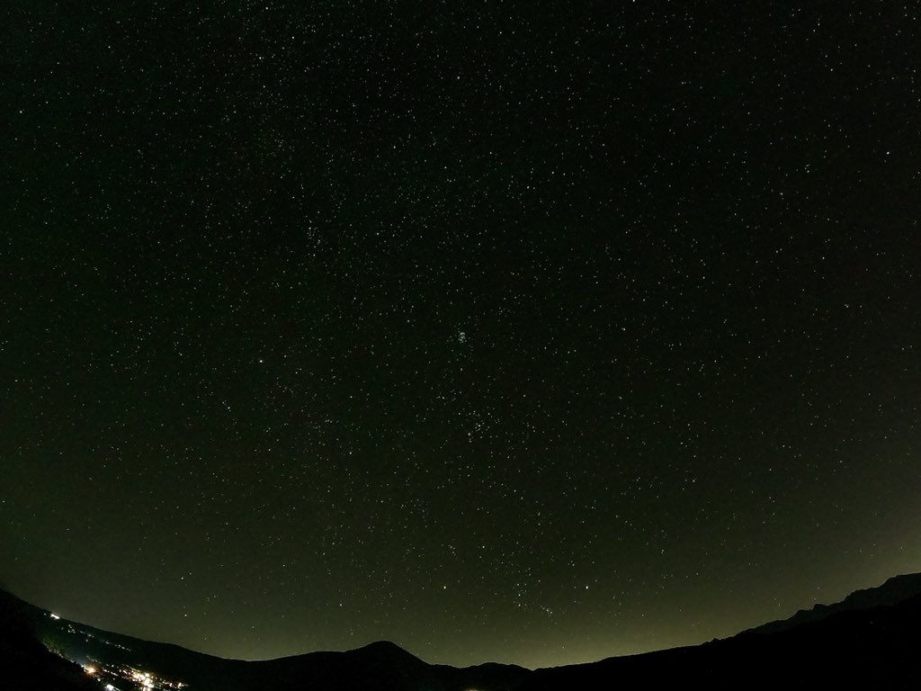 _RevedEssor_'s tweet photo. 長野来て良かったと思える一つ。
#星空　#長野 https://t.co/OG8jqnPzBf