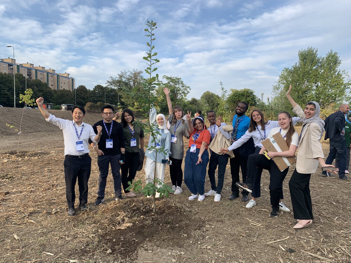 elhadjadialo's tweet image. It was a great honor for me to represent my fellow African delegates at the Tree Planting Ceremony which took place in the LOMBARDY region, IT. We need trees 🌳 to survive because without them our planet won't last. Let's keep our planet green.
#Youth4climate 
@PreCop26ITA