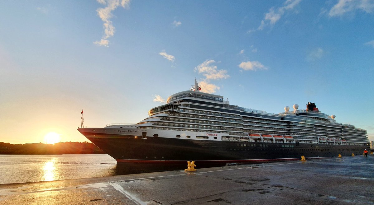 The gorgeous <a href="/cunardline/">cunardline</a> Queen Elizabeth arriving in #Newcastle this morning. ⚓🚢 #NoFlyCruises #Cruise #Cunard