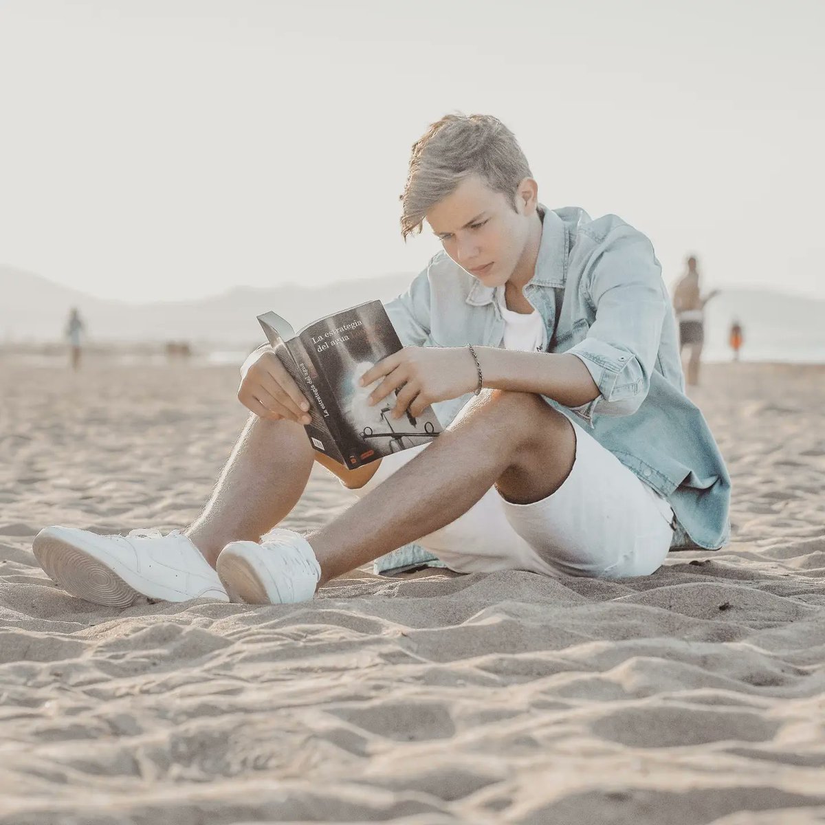 NickVidal7's tweet photo. To travel away there is no better ship than a book 📖⛵📖⛵📖⛵
"Emily Dickinson" https://t.co/pvOyRp4SK8
