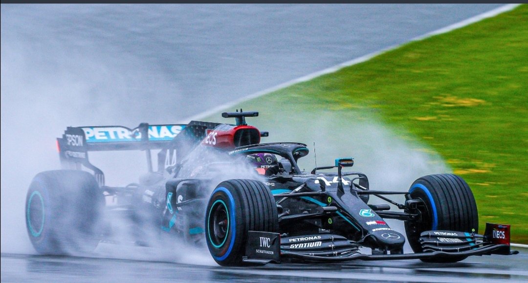 golden_Weis's tweet photo. @formularacers_ Will never forget the most iconic W11 was a black livery 🖤Will never forget the purpose of this 🖤THANK YOU @MercedesAMGF1 🖤 https://t.co/5ZEkz7bApq