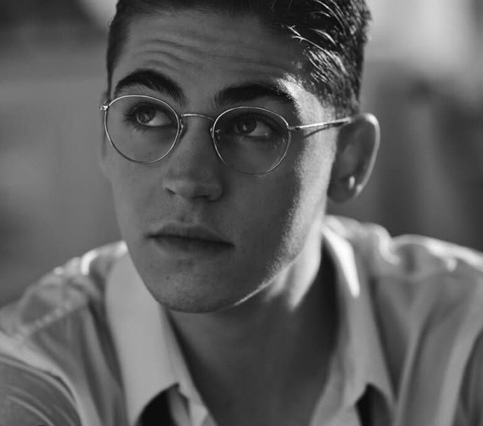 Greetings, Hero Fiennes-Tiffin here. 

I'm doing an #openfollow for Western RP-ers (especially those whose main language is English but Bilingual is fine). This guy needs more comrades around. Do RT.
