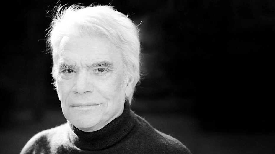 Il n’aura jamais laissé personne indiffèrent. J’ai connu un homme attachant, débordant d’énergie et d’idées, infiniment digne dans son combat contre la maladie et toujours au rendez-vous de ses convictions contre l’extrême droite.
Je pense à sa famille, à ses proches, à Marseille