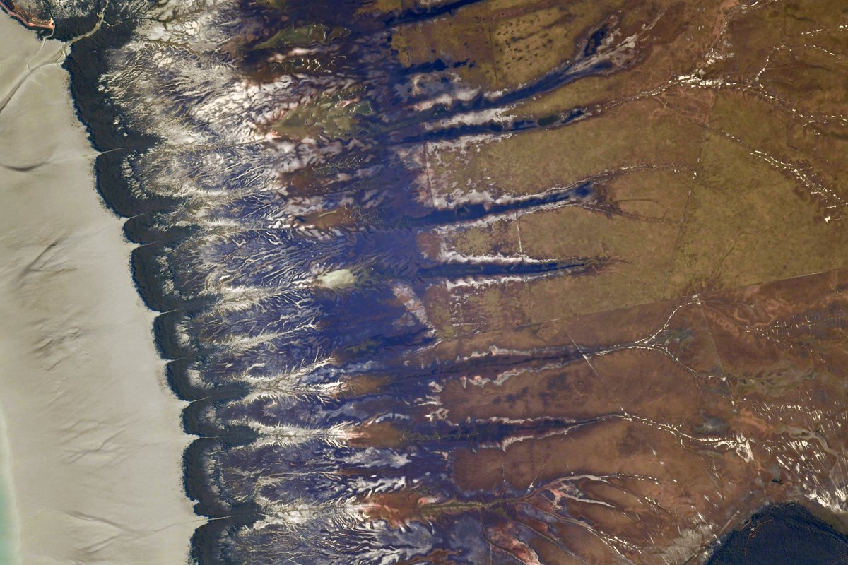 Retour en Australie avec des paysages toujours plus surprenants... Vous aussi vous voyez des fractales ?
🤯🌏
More crazy beautiful landscapes in Australia, I see fractals, watercolours and so much more!
#MissionAlpha