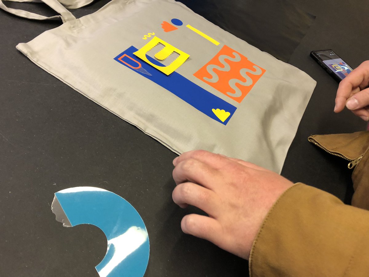 SaskiaGrassie's tweet image. Evening visit playing with pattern &amp;amp; loving the cut out spaces &amp;amp; shapes  left by other creators in this fab space at Finlathen Old Sub Station @dnd_designfest Lots of care making it Covid-safe too 👏👏👏 #EverywhereDesign