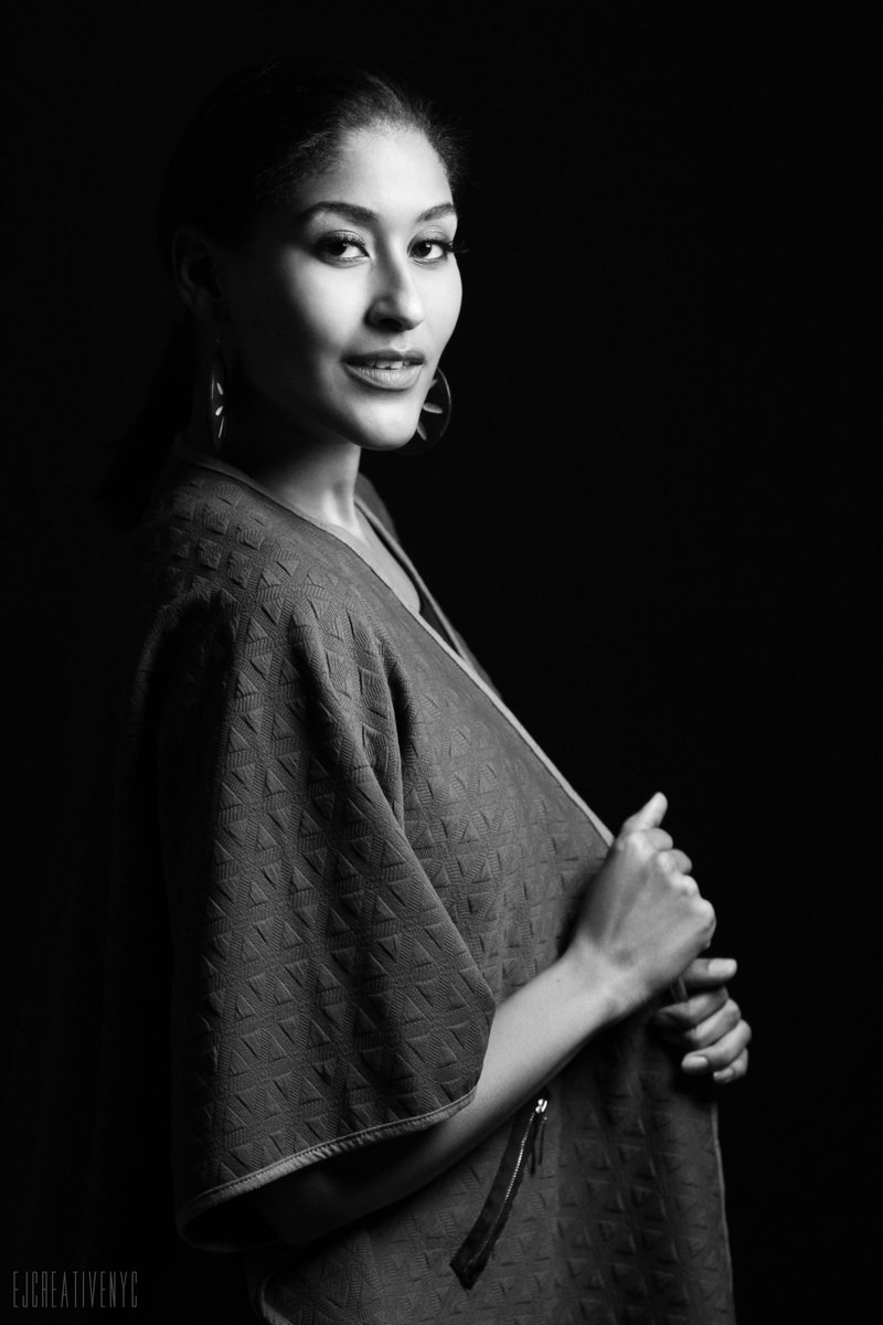 EJcreativeNYC's tweet photo. JACQUI LA DOMINICANA #BTS
BY: @EJcreativeNYC
#MODEL #nycModel #nycFashion #designer #Jacqui #dominicana #Dominican #dominicanModel #model #Fashion #photoshoot #photographer #nycPhotographer #video #videographer https://t.co/dSu5pUGErp