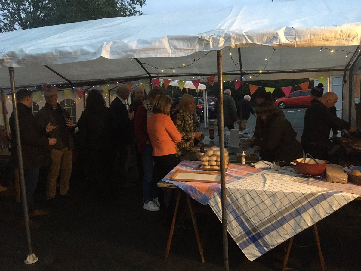 The first event at our Weston Lullingfields village hall since March last year. Plenty of enthusiastic villagers enjoying themselves- burgers and a few drinks to celebrate Harvest Festival! Another reason to be cheerful in #shropshire