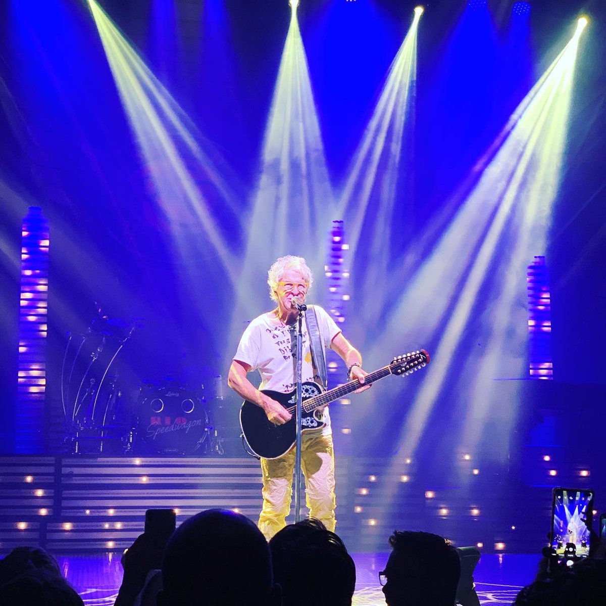 SilverSpurMktg's tweet photo. REO Speed wagon delivered an impressive performance at this year’s Carousel Ball to benefit Children's Diabetes Foundation. Honorees at included Steve and Shelley Lucas and Dan and Shelley Feiten with the prestigious Founders Award. #carouselball #type1diabetes #cdf https://t.co/4CkbtrWoir