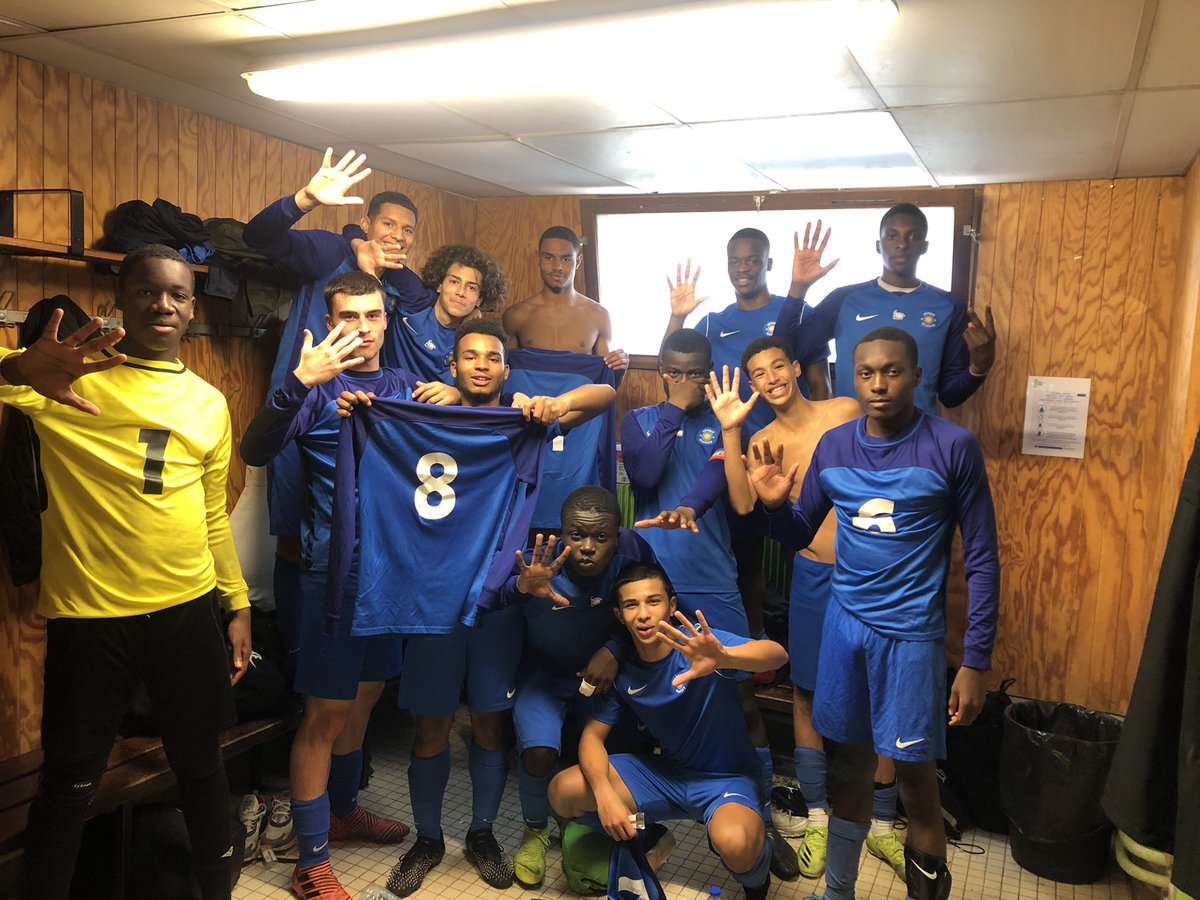 Senart_Moissy's tweet photo. #U18R3 : VICTOOOOOOIIIIIIIIIRE πͺπͺ π₯π₯π₯
Grosse #VICTOIRE 5οΈβ£-3οΈβ£ π Antony Football Evolution en coupe #Gambardella pour nos U18 π₯π₯π₯π₯π₯
#MoissyFamily ππ΅ #MinimumThree βοΈ π https://t.co/TJZBrMRQYu