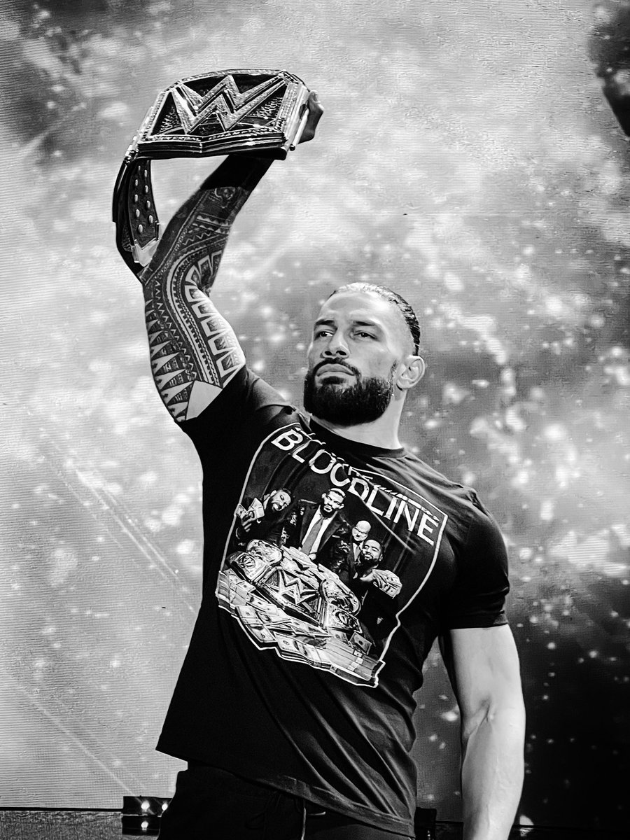 KingLily_'s tweet photo. The Tribal Chief
Head Of The Table

Acknowledge Him

@WWERomanReigns 
#Smackdown #WWEDraft #FirstDraftPick https://t.co/OinXraDayp