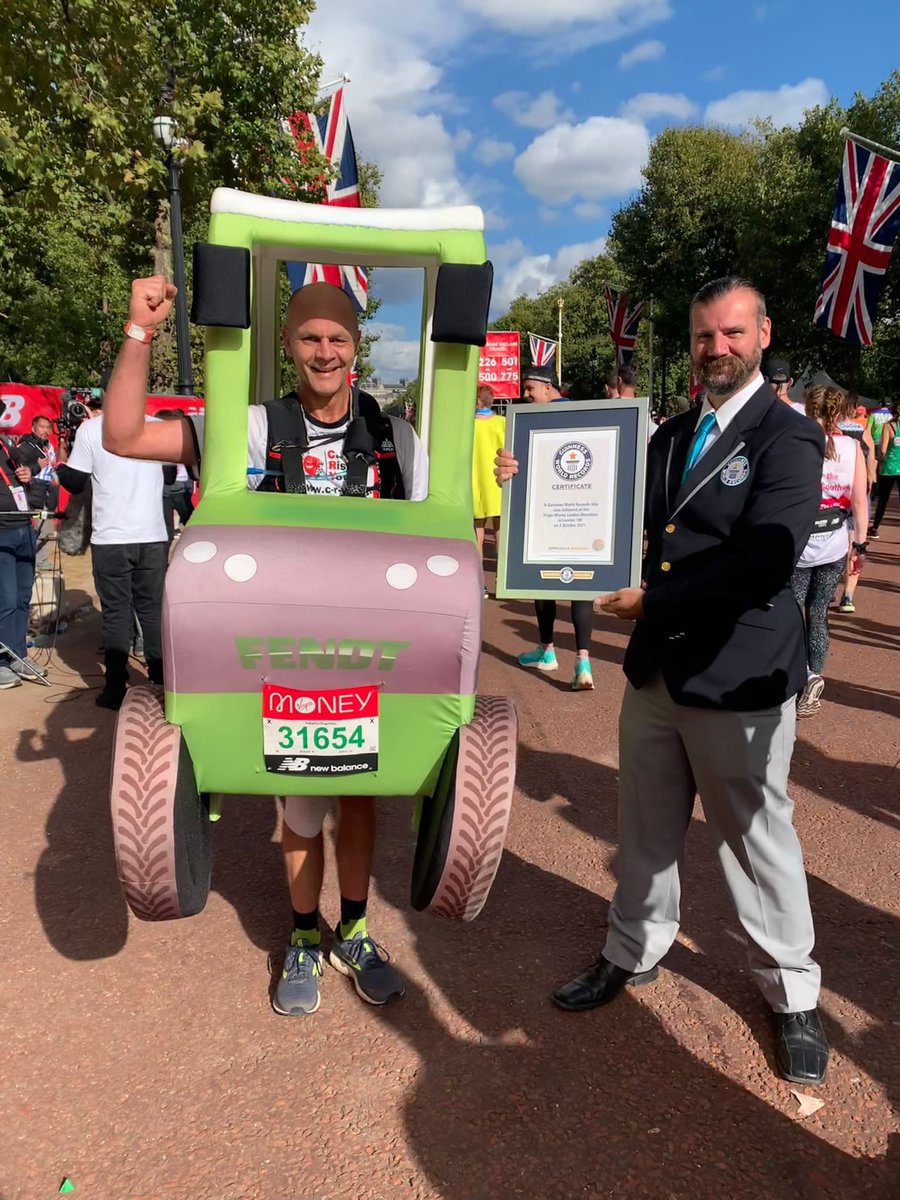 Phil's terrific tractor 🚜
Fastest marathon dressed as a heavy duty vehicle (male)
Phil Sweatman: 04:50:54 
#LondonMarathon