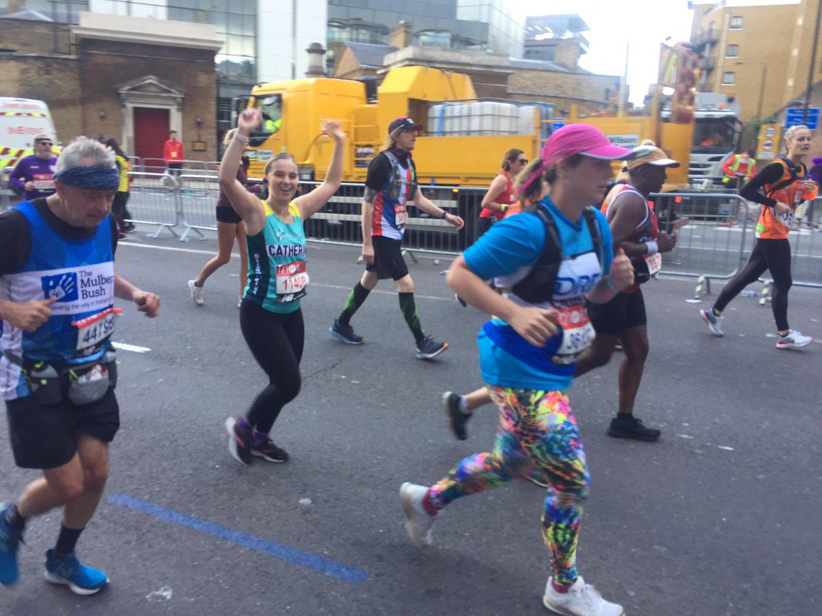Some more incredible runners at this years #LondonMarathon keep it up👏💪🏃‍♀️🏃‍♂️