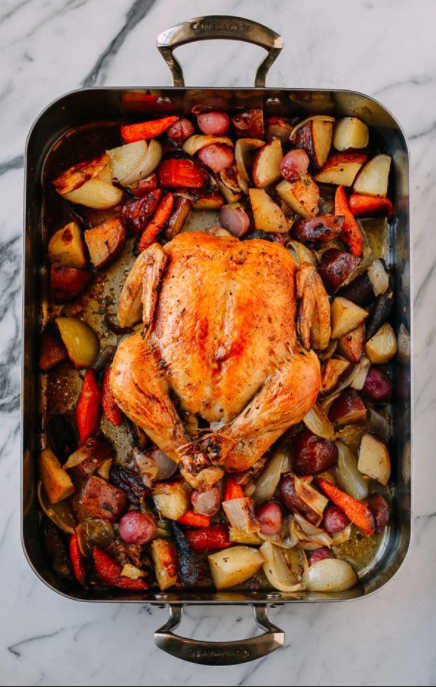 A Mediterranean twist on a classic roast chicken – perfect for a slow October Sunday! Try out our one-pan roast chicken, chorizo and vegetables recipe below:

Everhot: Recipes

everhot.co.uk/Life-with-Ever…

Pic credit:@jessicagavin.com

#Everhot #heatstoragerangecooker #rangecooker
