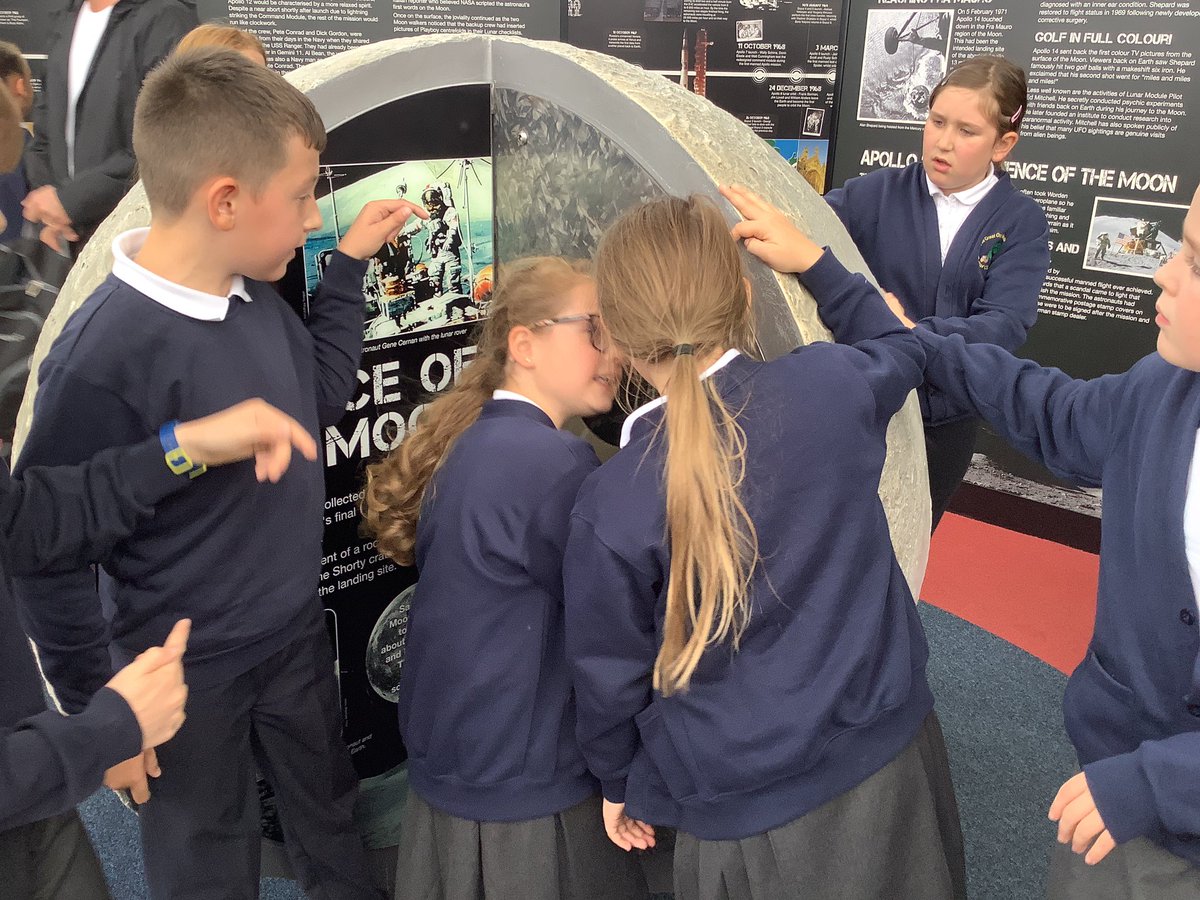 MrsCyear5's tweet photo. It was a privilege to see so much awe and wonder on the faces of our impeccably behaved children at the space centre - βThis is the best trip ever!β was heard so many times! #aweandwonder @teachercmorris @StThomasBoston @MrsT_Y5 @spacecentre https://t.co/gWG6nqg0k2
