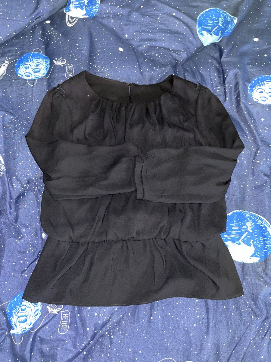 usedeverything_'s tweet image. แขนยาวตามรูปเลยงับ 50฿ ทุกตัว #ส่งต่อ #ส่งต่อเสื้อมือสอง #ส่งต่อเสื้อผ้า #ส่งต่อเสื้อผ้ามือสองสภาพดี #ส่งต่อเสื้อผ้ามือสองราคาถูก #ส่งต่อเสื้อผ้ามือ2 #เสื้อผ้ามือ2 #ส่งต่อเสื้อผ้ามือสอง #โล๊ะตู้ #โล๊ะตู้เสื้อผ้า #ส่งต่อสกินแคร์ #ส่งต่อคสอ