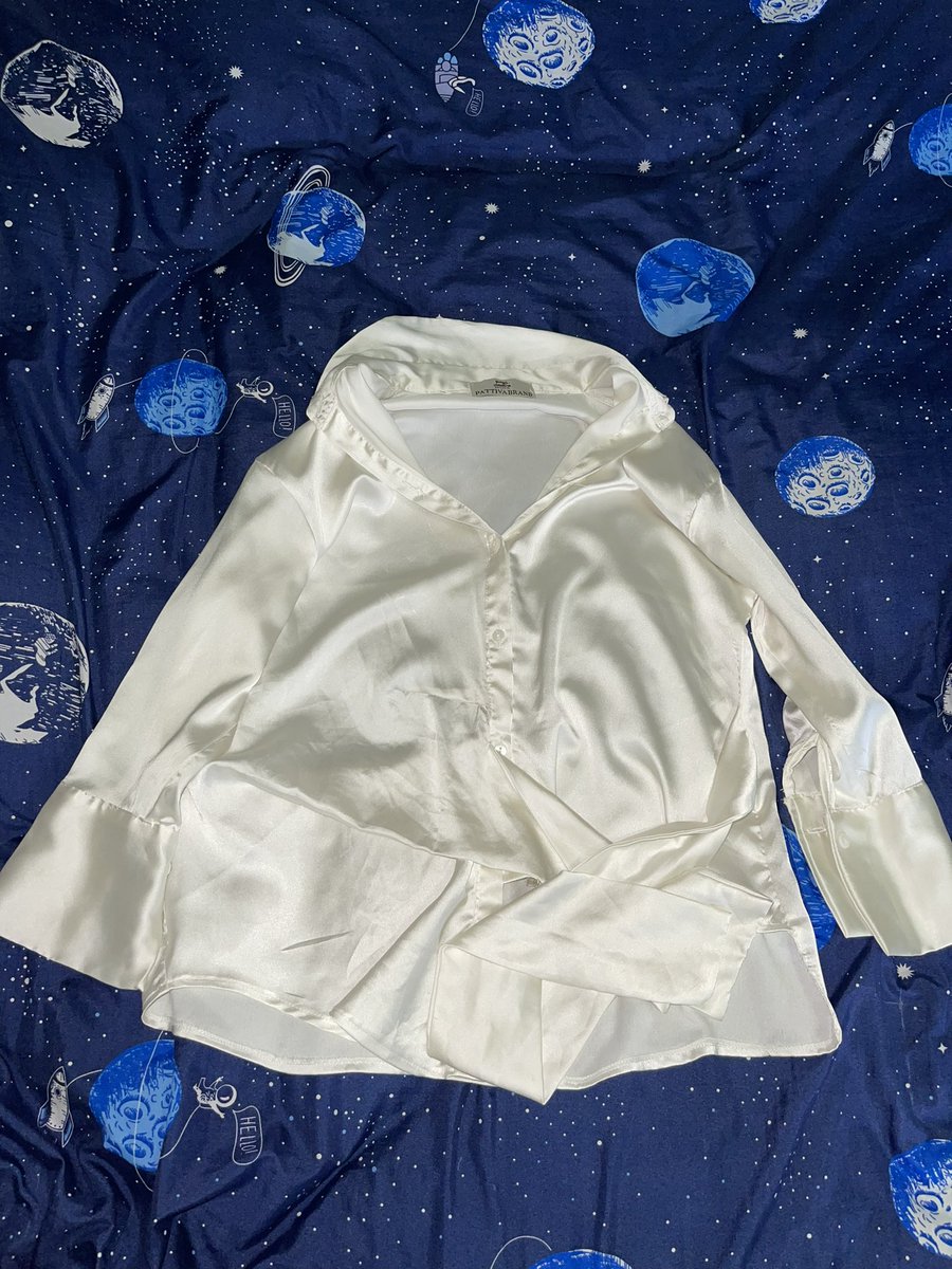 usedeverything_'s tweet image. แขนยาวตามรูปเลยงับ 50฿ ทุกตัว #ส่งต่อ #ส่งต่อเสื้อมือสอง #ส่งต่อเสื้อผ้า #ส่งต่อเสื้อผ้ามือสองสภาพดี #ส่งต่อเสื้อผ้ามือสองราคาถูก #ส่งต่อเสื้อผ้ามือ2 #เสื้อผ้ามือ2 #ส่งต่อเสื้อผ้ามือสอง #โล๊ะตู้ #โล๊ะตู้เสื้อผ้า #ส่งต่อสกินแคร์ #ส่งต่อคสอ