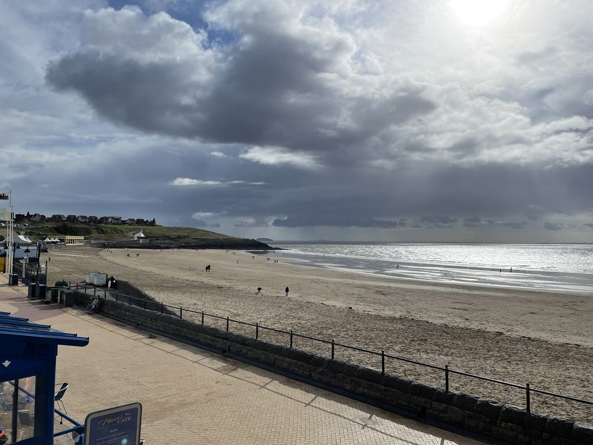 Here at the re-scheduled, re-scheduled Barry Island <a href="/SWYDTATTOO/">S.W.Y.D.CARDIFF</a> Triathlon!!! Brutal conditions out there but the sun came out and everyone is bang up for it! Love this community so much! <a href="/AONE_Events/">allornothingevents</a> 🏊‍♀️🚴🏼‍♀️🏃🏼‍♀️
