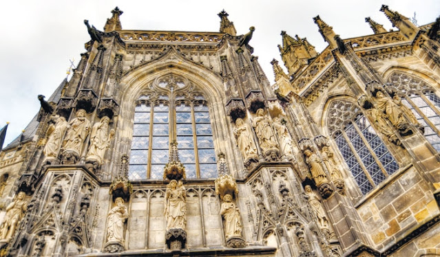 noahbrown19841's tweet photo. (24 Wise Questions - 13) "If All Religions Serve the Same Purpose, Why does Catholicism Consider All Other Faiths Heretical?"
👉https://t.co/YvsQPEaIrH
👉https://t.co/b1QWrQSYLx
#heresy #24QnA #24wisequestion #Samsung #ByoungchulLee #ManheeLee #Religion #24wiseAnswer #Catholic https://t.co/AWgd5VtvKX