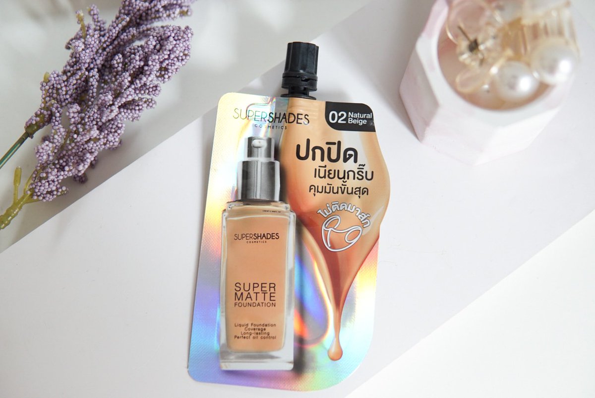 Bellpnt's tweet image. SUPERSHADES ล่าสุดมีรองพื้นแล้วว เป็นรองพื้นเนื้อแมท ปกปิดรอยดำกริ๊บนะ ไม่หนักหน้า แล้วคุมมันดี เอาจริงไม่ติดมาส์กด้วยตามที่เขาเครมไว้เลยราคา 49 บ. หาลองได้ที่ 7-11 #ดีบอกต่อ #ใช้จริงรีวิวจริง