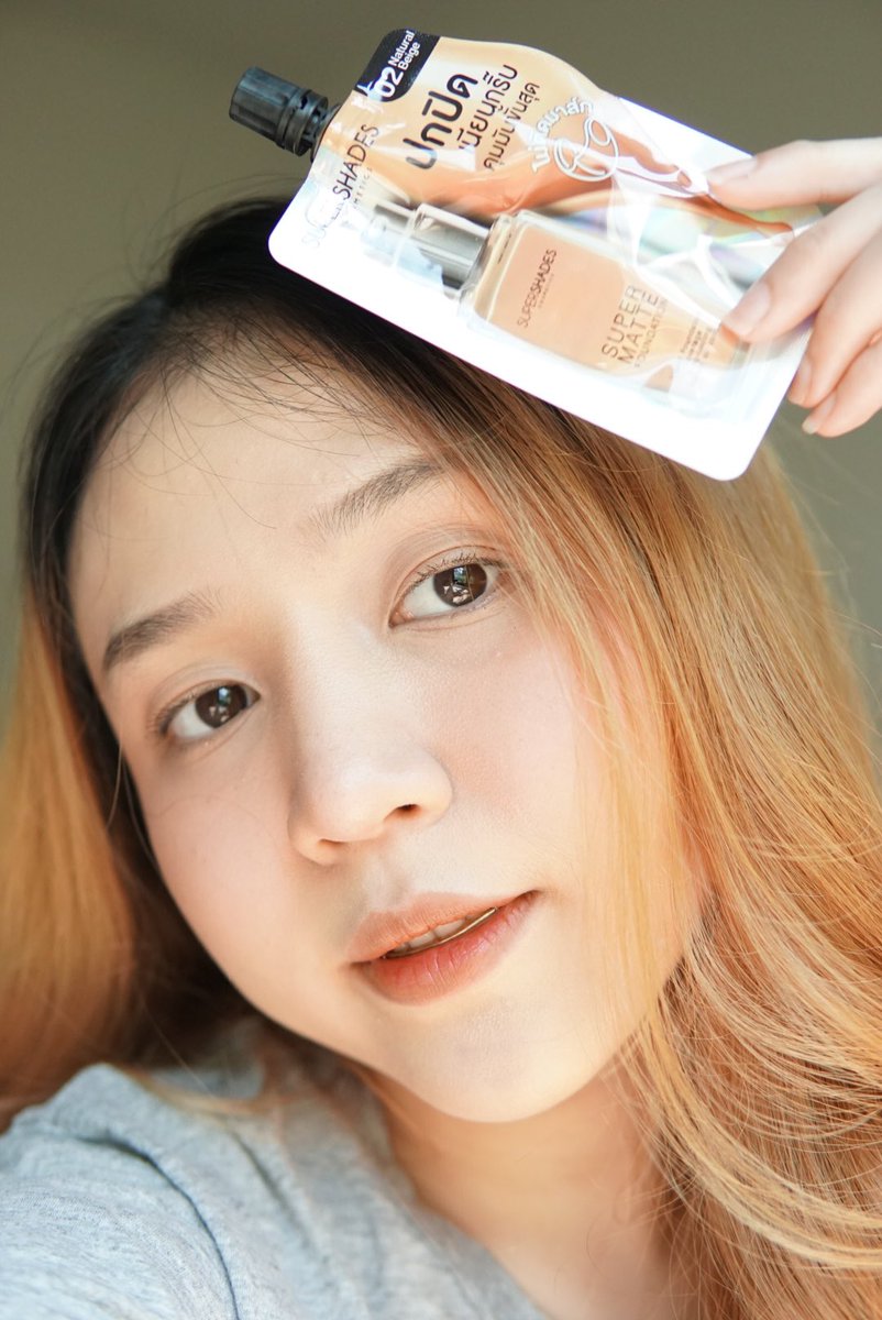 Bellpnt's tweet image. SUPERSHADES ล่าสุดมีรองพื้นแล้วว เป็นรองพื้นเนื้อแมท ปกปิดรอยดำกริ๊บนะ ไม่หนักหน้า แล้วคุมมันดี เอาจริงไม่ติดมาส์กด้วยตามที่เขาเครมไว้เลยราคา 49 บ. หาลองได้ที่ 7-11 #ดีบอกต่อ #ใช้จริงรีวิวจริง