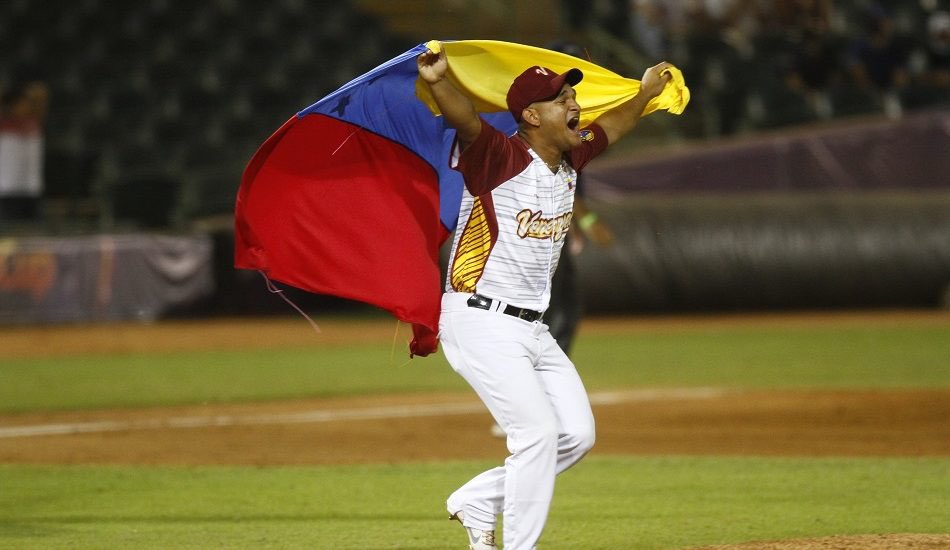 TeamRojas45's tweet photo. Estoy orgullosa de este gran logro que completa un año increíble en la historia del deporte nacional.

Nadie se imagina lo que hay detrás de un título mundial: sacrificio, sudor, lágrimas, esfuerzo.

Al @TeamBeisbolVe: Gracias por mostrarnos que los sueños se hacen realidad. https://t.co/kiX0LExFV8