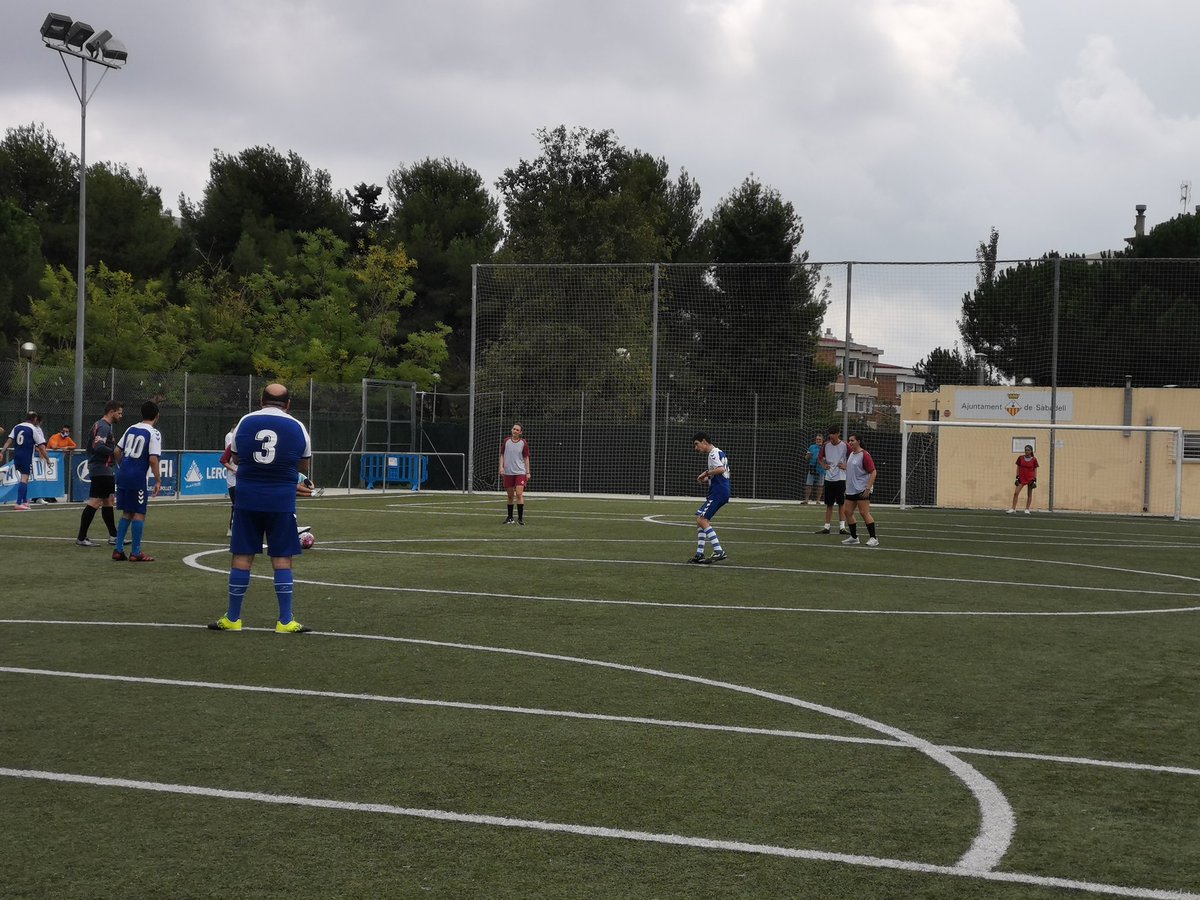 Gran matinal de #CESinclusiu amb <a href="/ElCarmeSabadell/">Vedruna Carme Sabadell</a>
😀😀😀😀