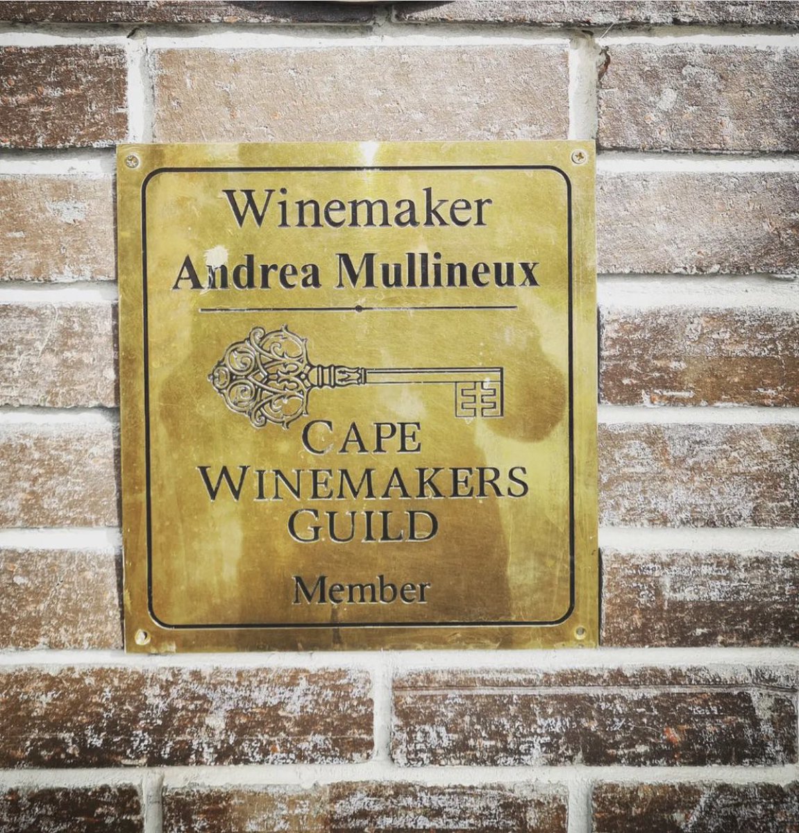 Vi har äran att importera hennes viner till Sverige! @MullineuxWines #mullineux #kloofstreet #leeupassant #syrah #cheninblanc #cinsaut
