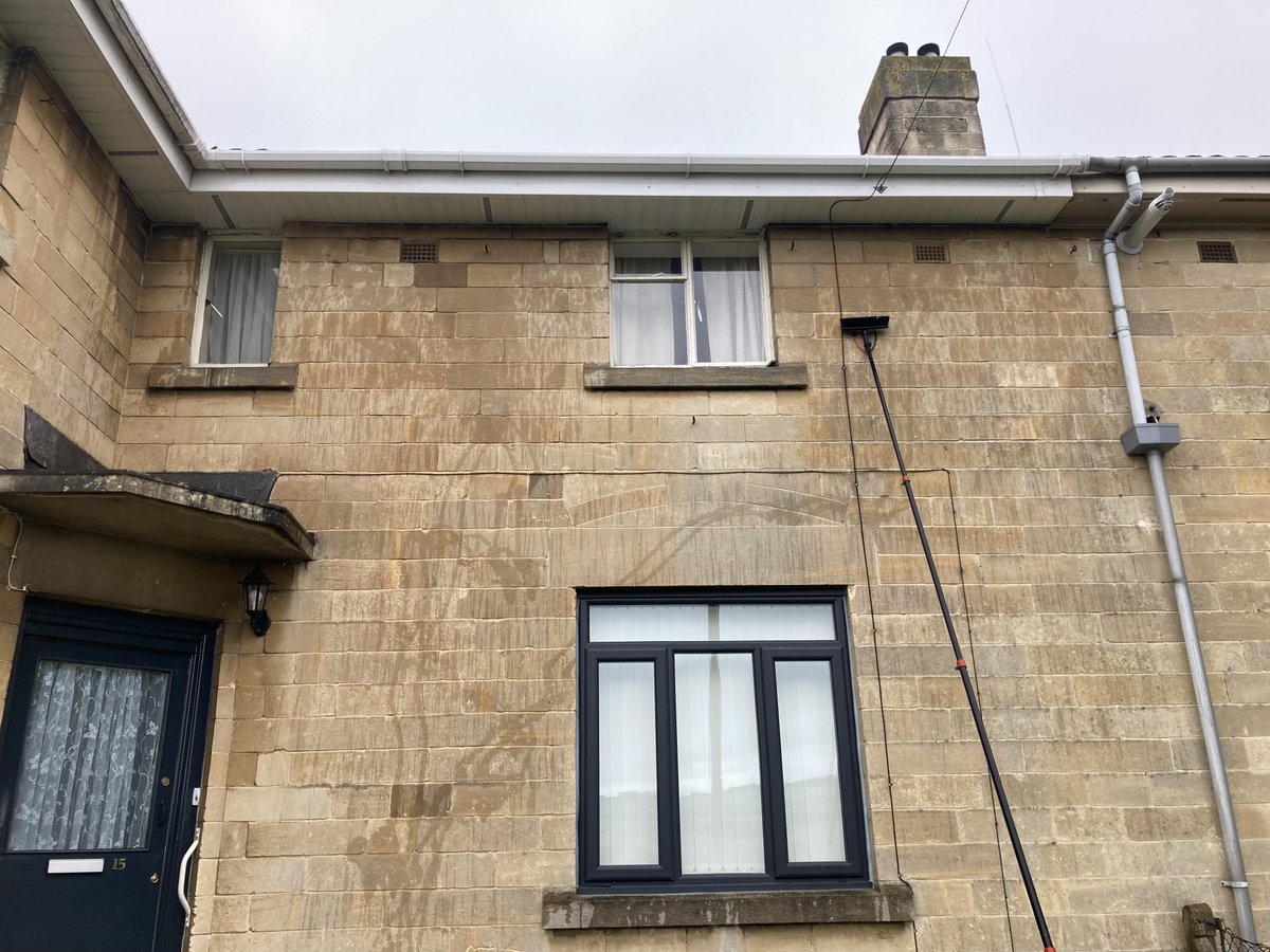 bathwindows's tweet image. Let us hurt your dirt!#CleanandBright team cleaning out  gutters, soffits and fascia at Kelston View in Bath. 😊