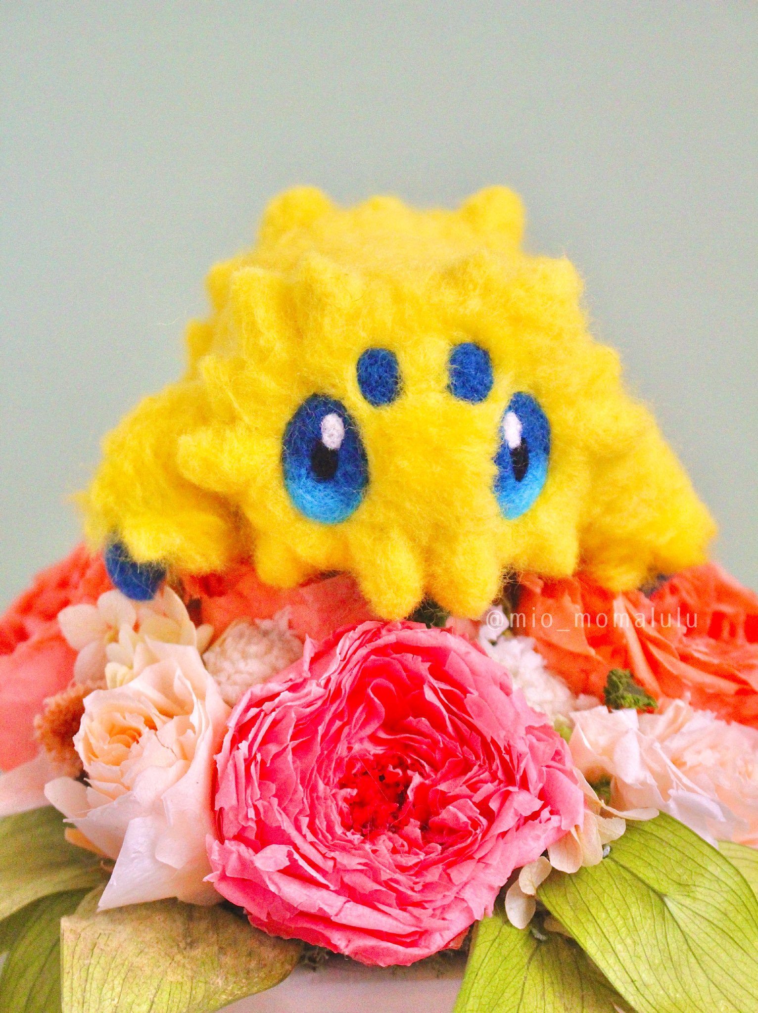バナナ 羊毛フェルトブローチ3点 羊毛フェルトおさるブローチ（バナナが大好き） ブローチ Mt