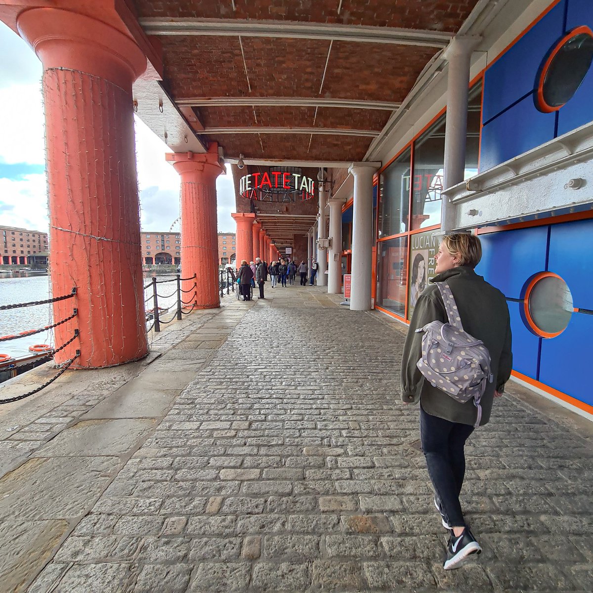 andyandkirstie's tweet photo. Having a little break (and the best chocolate brownie ever) at The Albert Dock, Liverpool. A very easy walk from the ship and loads of little shops, restaurants and cafés #cruisevlog https://t.co/P8Cy2JRjCL