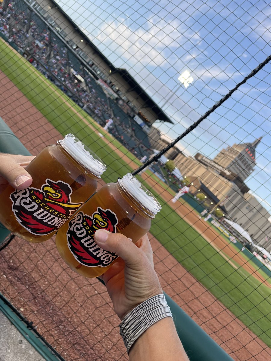 rizaso's tweet photo. Cheers 🍻 to our last night at the ball park 2021.  Beautiful October night to end our season. We love our @RocRedWings https://t.co/BvP7LFYiWW