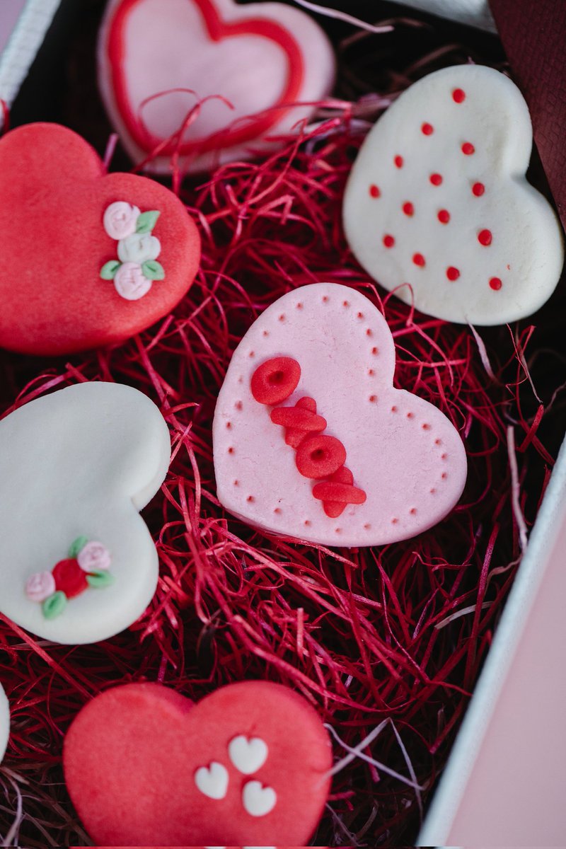 FusionDesignSA's tweet photo. We’re all about creating a fusion of culturally-rich gift boxes with decadently delicious foodie finds. Give our  shared experience boxes and thrill clients and staff this festive season.
Contact Zubeida Abrahams on +27 72 392 4017 zubeida@fusiondesign.co.za https://t.co/FlMkN7Oqcb
