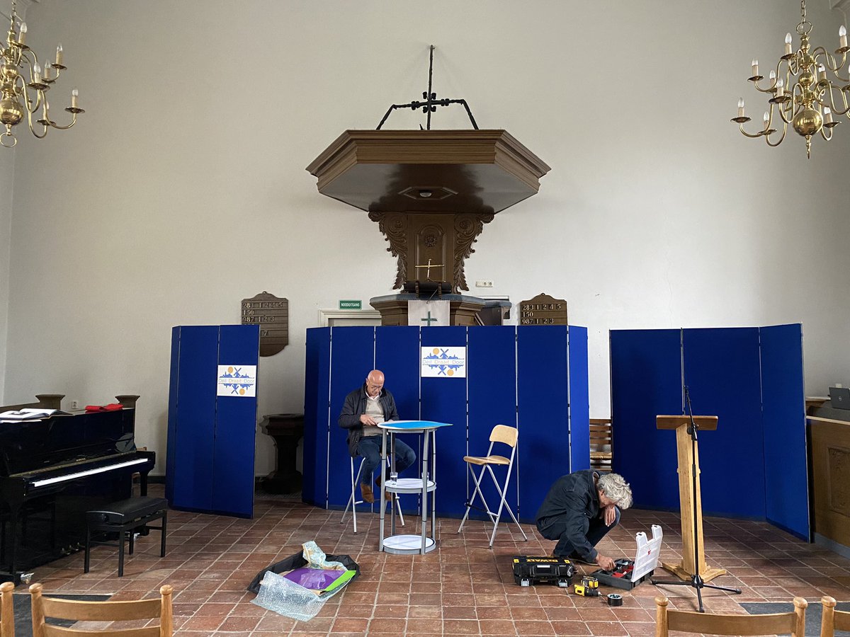 We zijn er weer klaar voor: welkom bij de Deilse talkshow, met interessante gasten, en een drankje na. Aanvang 16 uur, deilsedijk 25.