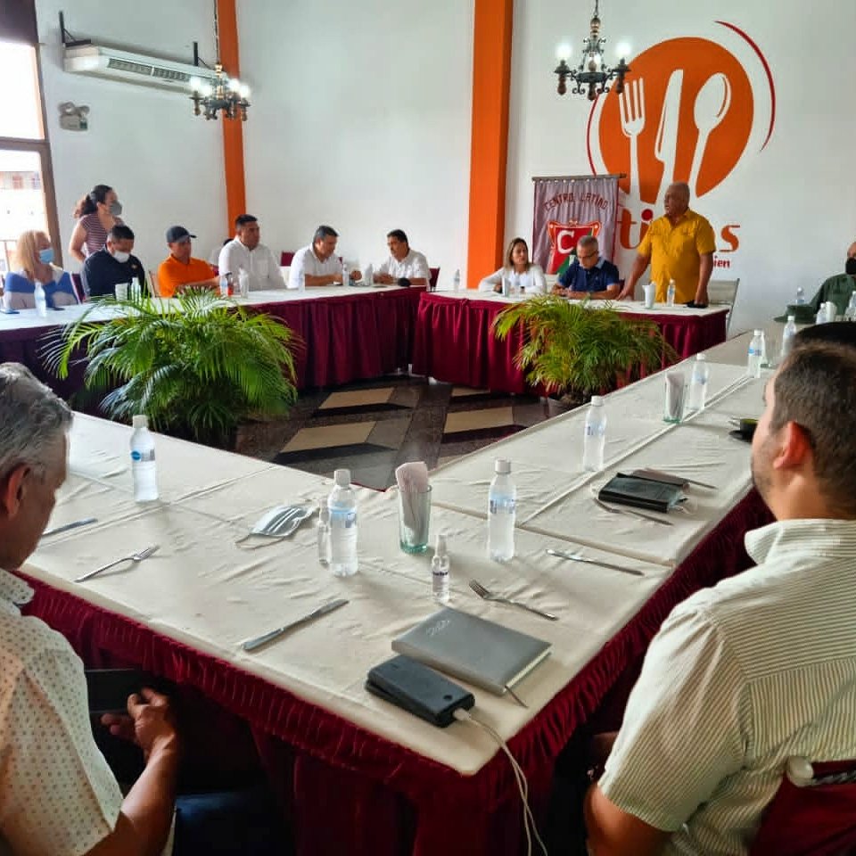 ¡Buen día! Sostuve encuentro con directivos de los diferentes club de recreación del #Táchira; donde trabajamos en conjunto propuestas para la activación económica con una visión integral de cumplimiento de medidas de bioseguridad. ¡En unidad vamos labrando un futuro próspero!