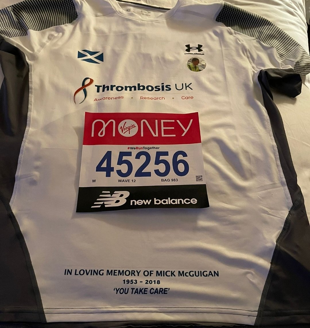 david_1980_EFC's tweet photo. #bbcmarathon big shout out to my mate GARETH POTSIG running for @ThrombosisUK in memory of MICK 💙 https://t.co/V1YgAZZ1jD