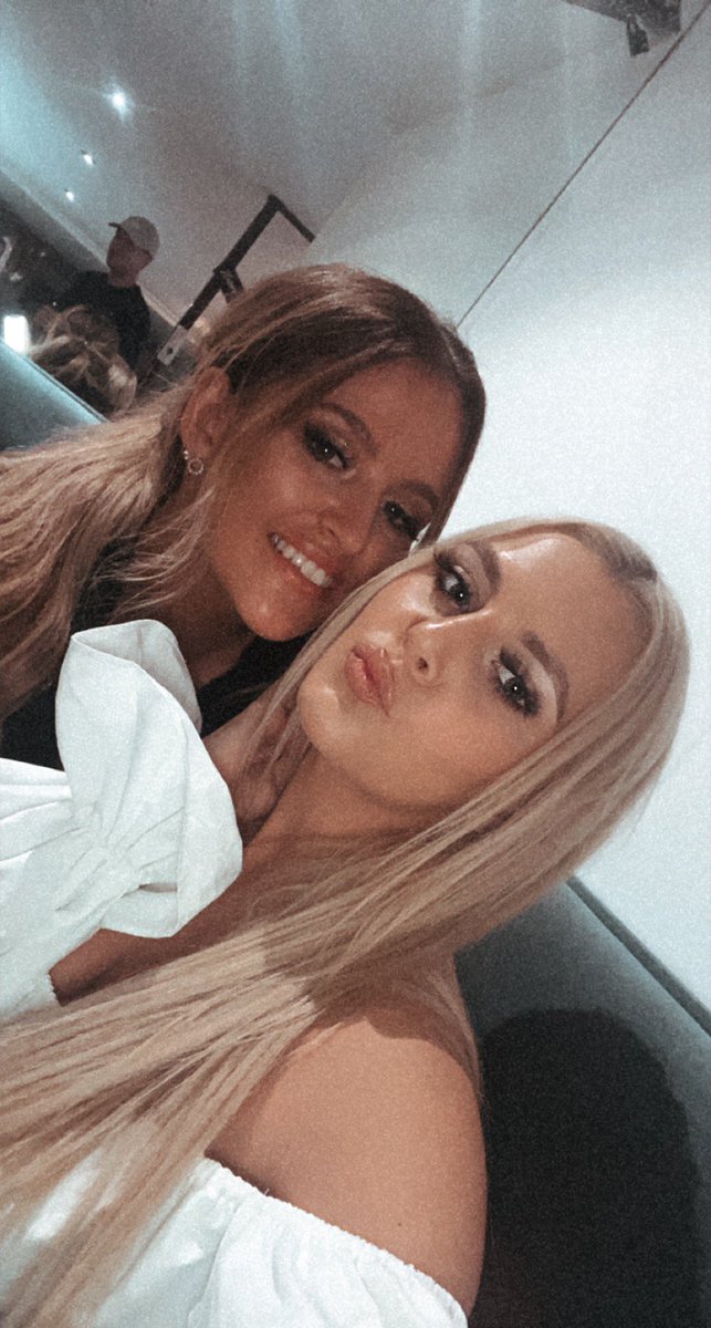 amymccartenxo's tweet photo. Happy birthday girl💕💕hope your having a fab weekend away🥰love u loads xxx @elliemaymarvil https://t.co/rsW2IFsTCF