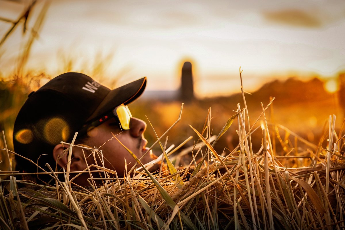 OUTDChannel's tweet photo. Evening honker hunts >>> Kyle T (IG kyletiemersma) kicked back nβ relaxed waiting on the switch to flipβ¦ #bigtonys #earlygoose #goldenhour. Photo by Ryan Poloway Photography.
Use #WhatGetsYouOutdoors and maybe we'll feature your catch, buck or duck! https://t.co/lFwUzLePy5