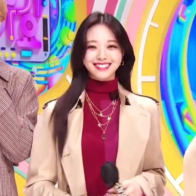hourly yuna tweet media