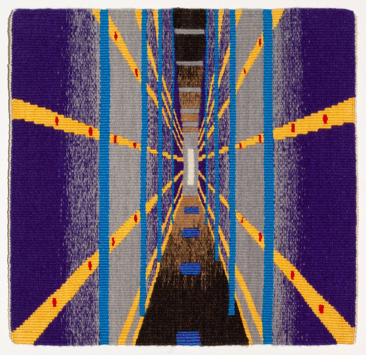 britishtapestry's tweet photo. Threads in Sheds' at Whitchurch Silk Mill works created by British tapestry group members with the main element being silk. Open until 21st November
Images Alastair Duncan #whitchurchsilkmill #farfieldmill #threadsinsheds #britishtapestrygroup https://t.co/w2sHnnymh0